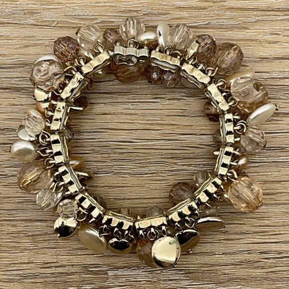 Cha Cha Bracelet Expandable Beige Faux Pearl Beaded Glass Gold Tone Stretch - Picture 3 of 4